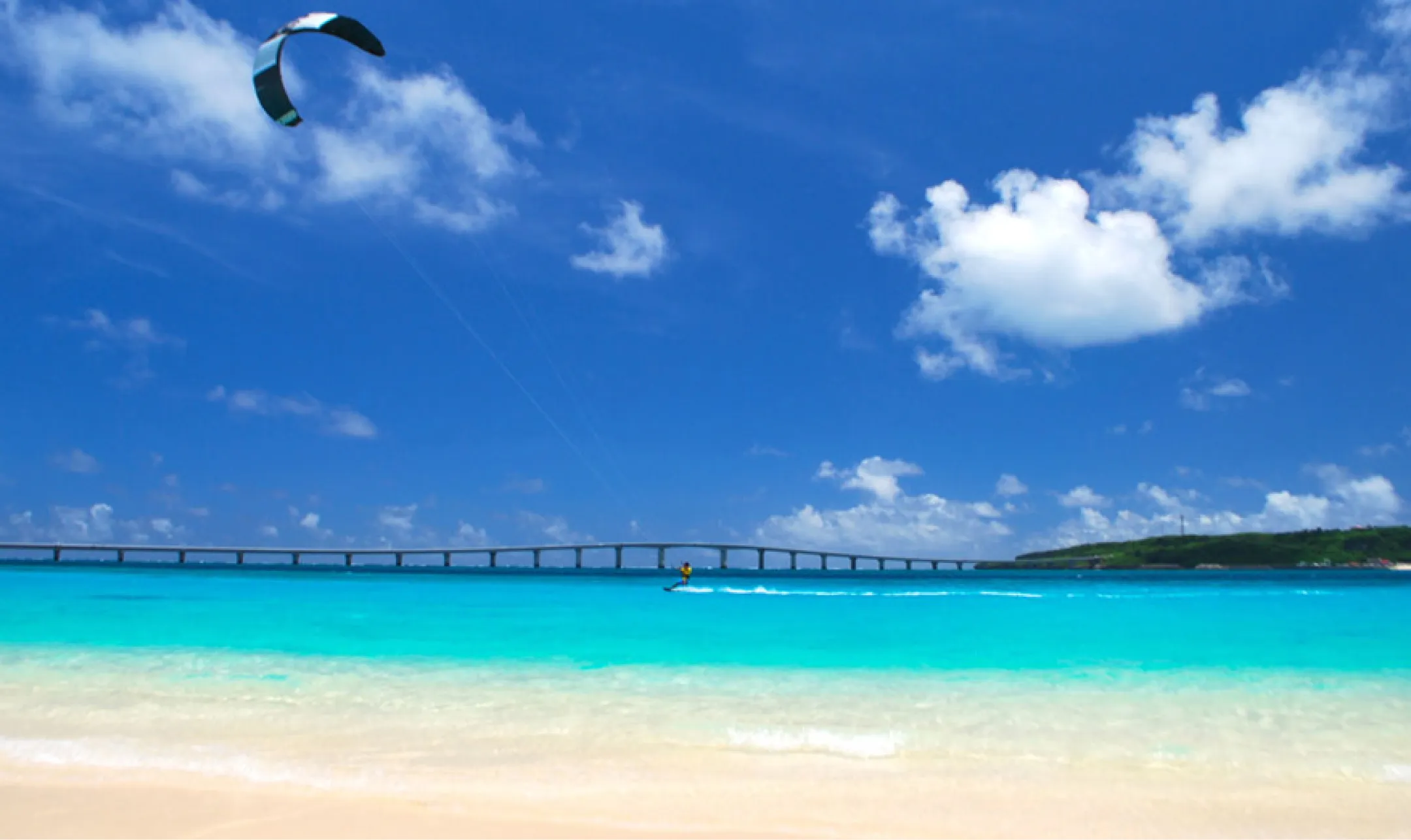 青い海と空の写真